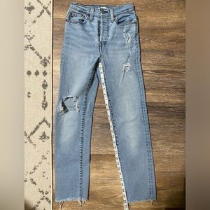 Levi Straight jeans size 24